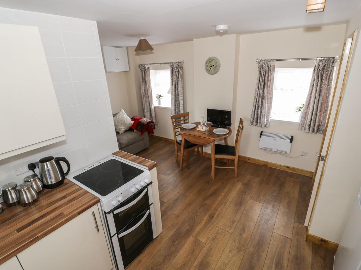 Butchers Arms Cottage Nercwys 外观 照片